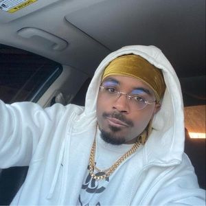 Meet your Posher, Theodore